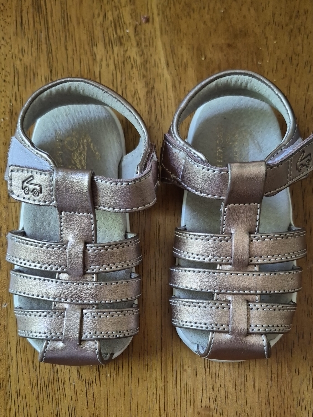 New • See Kai Run Gloria Metallic Rose Gold Fisherman Sandals